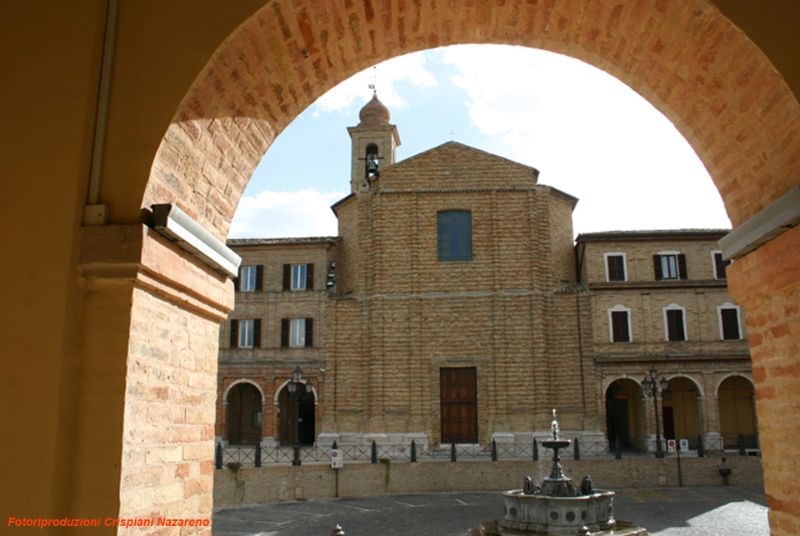 Risultati immagini per treia chiesa di san filippo